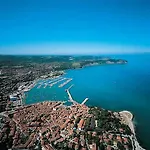 Vladka * Izola
